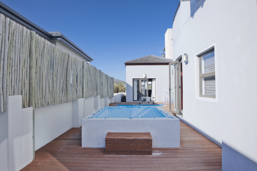 5 Bedroom Property for Sale in Big Bay Western Cape
